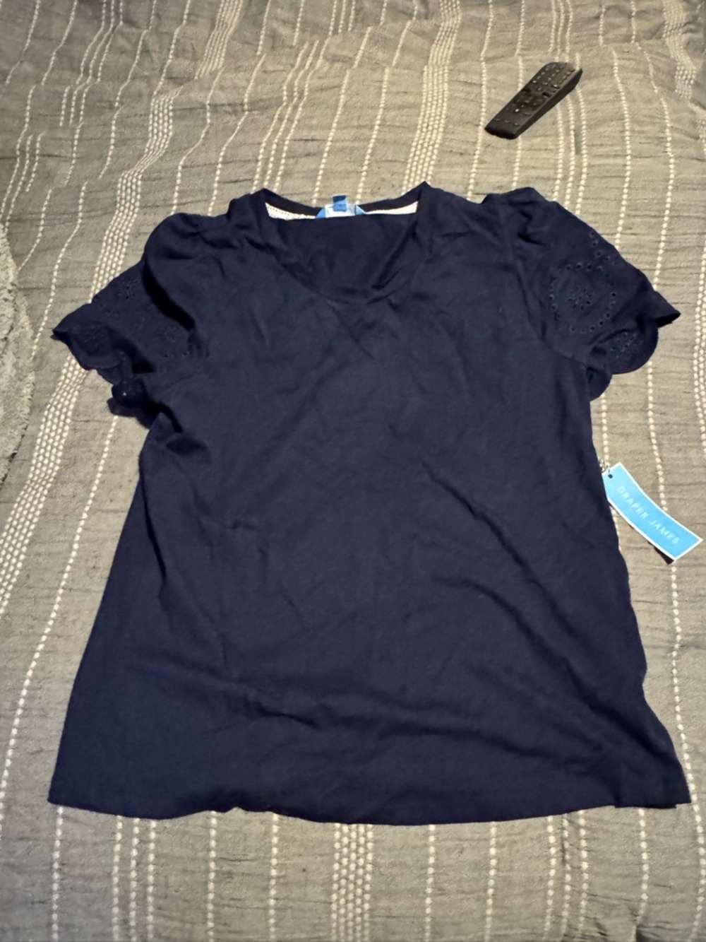 Draper James Navy Eyelet Sleeve Tee - Picture 2 of 4
